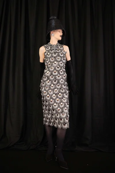 Look 15